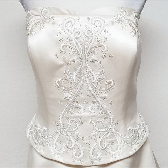 Oleg Cassini Rum Satin Strapless A-line Hand Beaded Organza Train Wedding Dress - Picture 3 of 16